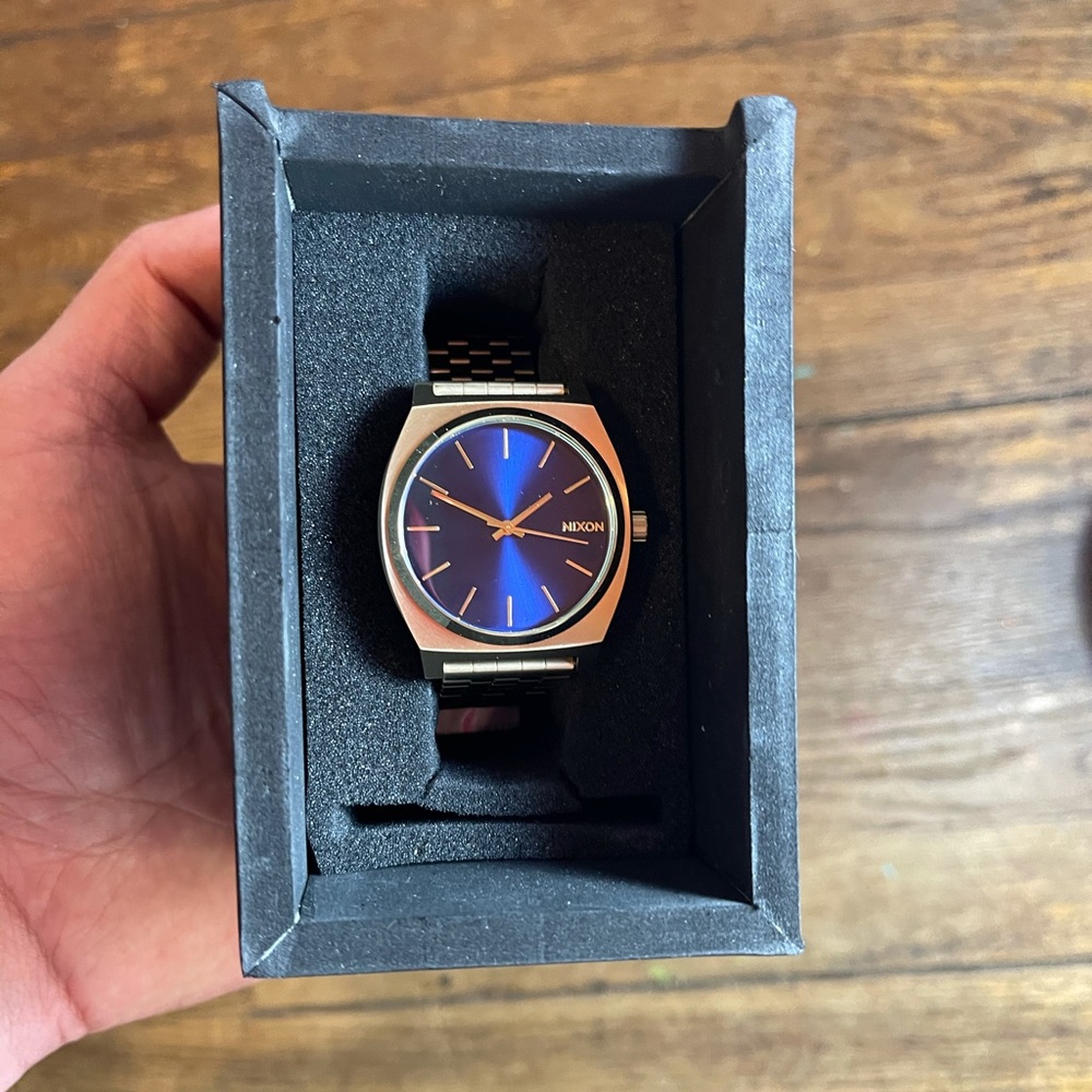 Nixon Time Teller